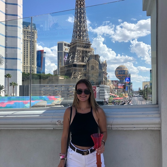 Meet your Posher, Alayna - Picture 1 of 1